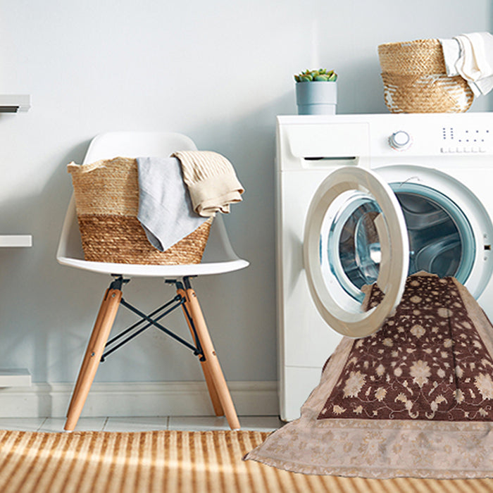 Machine Washable Industrial Modern Red Brown Rug in a Washing Machine, wshurb611