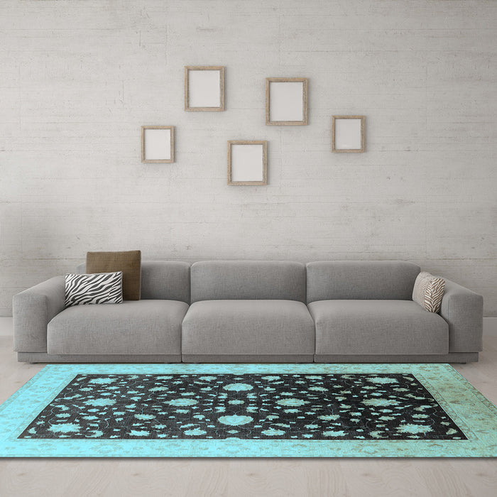 Machine Washable Oriental Light Blue Traditional Rug in a Living Room, wshurb611lblu