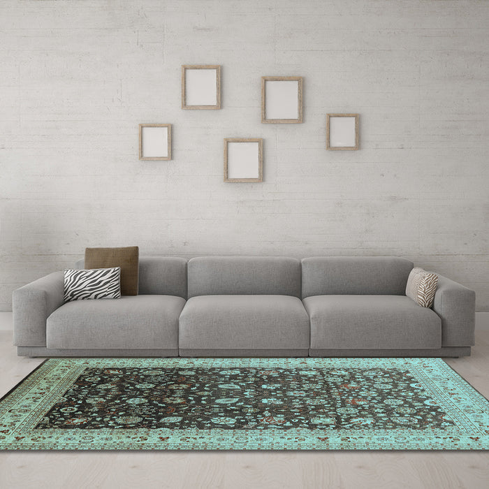 Machine Washable Oriental Light Blue Traditional Rug in a Living Room, wshurb612lblu
