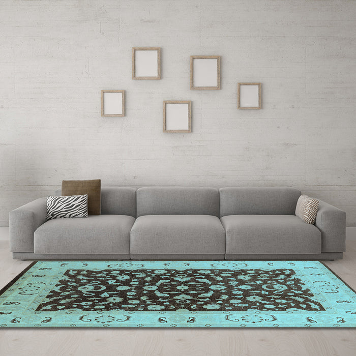 Machine Washable Oriental Light Blue Traditional Rug in a Living Room, wshurb614lblu
