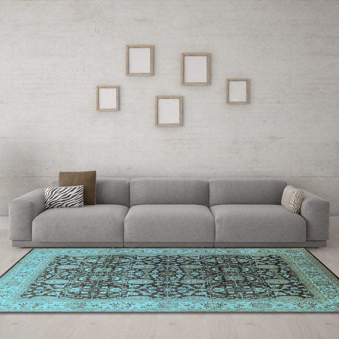 Machine Washable Oriental Light Blue Traditional Rug in a Living Room, wshurb616lblu