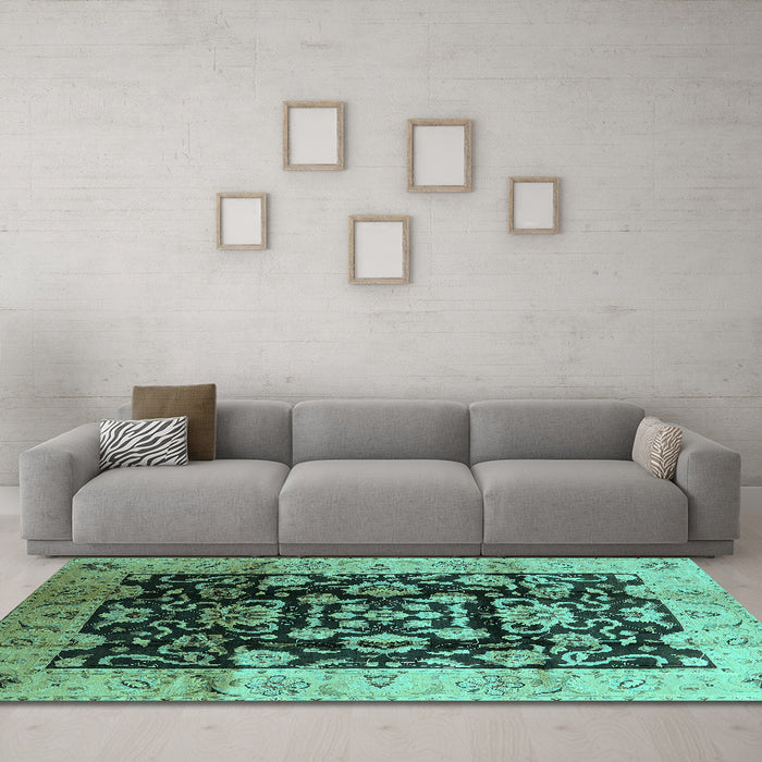 Machine Washable Oriental Turquoise Traditional Area Rugs in a Living Room,, wshurb618turq
