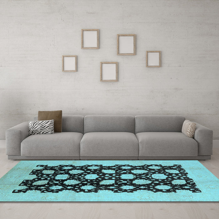 Machine Washable Oriental Light Blue Traditional Rug in a Living Room, wshurb623lblu