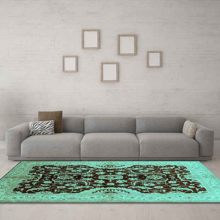 Machine Washable Oriental Turquoise Traditional Area Rugs in a Living Room,, wshurb625turq