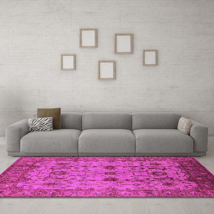 Machine Washable Oriental Pink Traditional Rug in a Living Room, wshurb627pnk