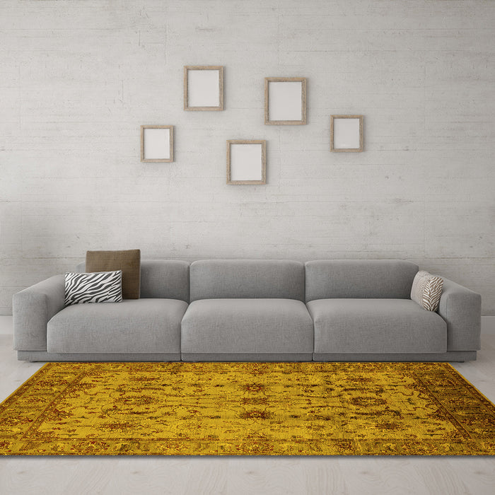 Machine Washable Oriental Yellow Traditional Rug in a Living Room, wshurb627yw