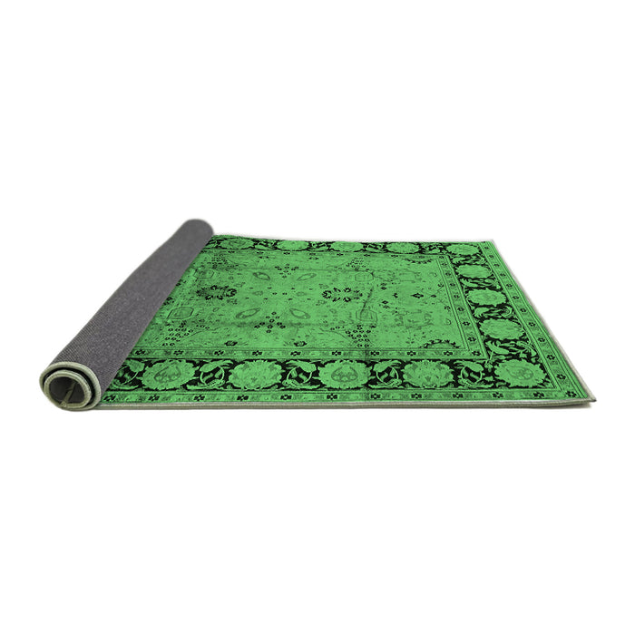 Sideview of Oriental Emerald Green Traditional Rug, urb629emgrn