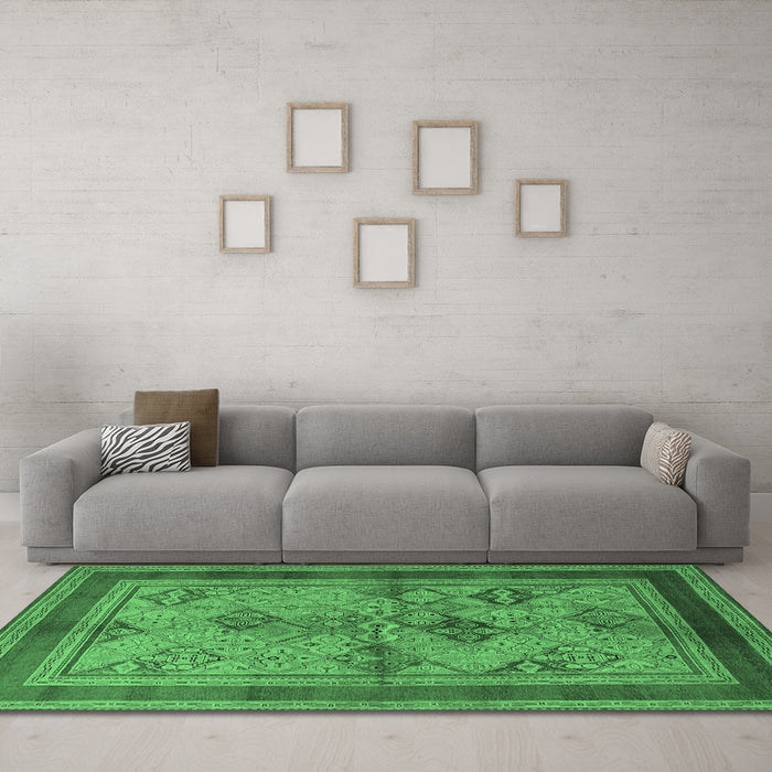 Machine Washable Oriental Emerald Green Industrial Area Rugs in a Living Room,, wshurb634emgrn