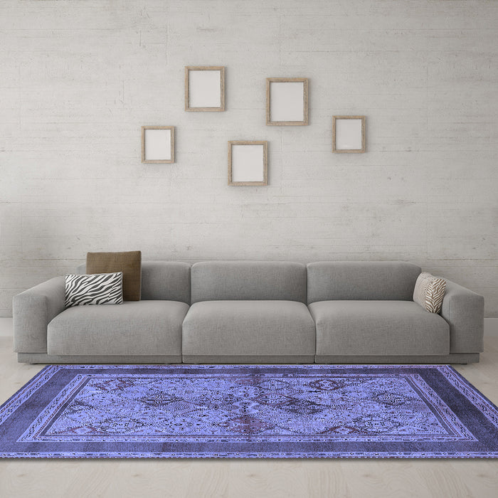 Machine Washable Oriental Blue Industrial Rug in a Living Room, wshurb634blu