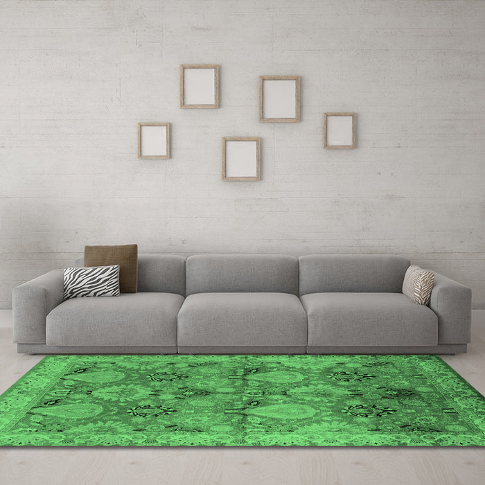 Machine Washable Oriental Emerald Green Industrial Area Rugs in a Living Room,, wshurb637emgrn