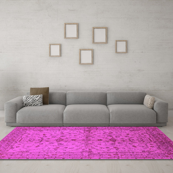 Machine Washable Oriental Pink Industrial Rug in a Living Room, wshurb638pnk