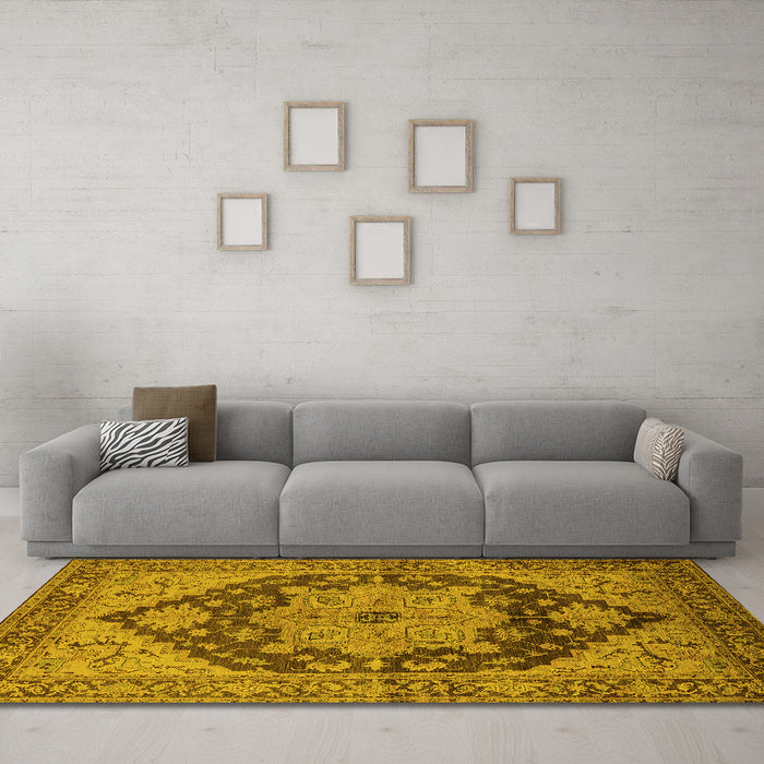 Machine Washable Oriental Yellow Industrial Rug in a Living Room, wshurb640yw