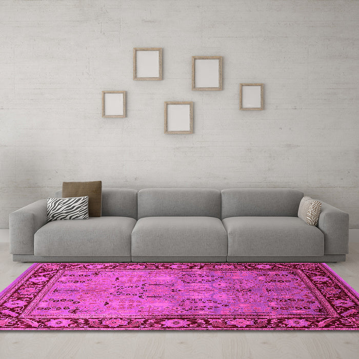 Machine Washable Oriental Pink Industrial Rug in a Living Room, wshurb641pnk