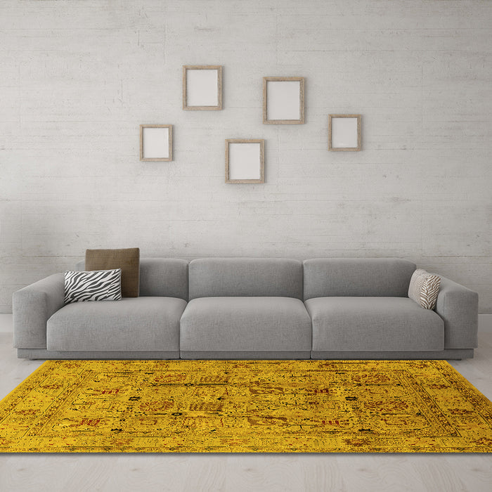 Machine Washable Oriental Yellow Industrial Rug in a Living Room, wshurb644yw