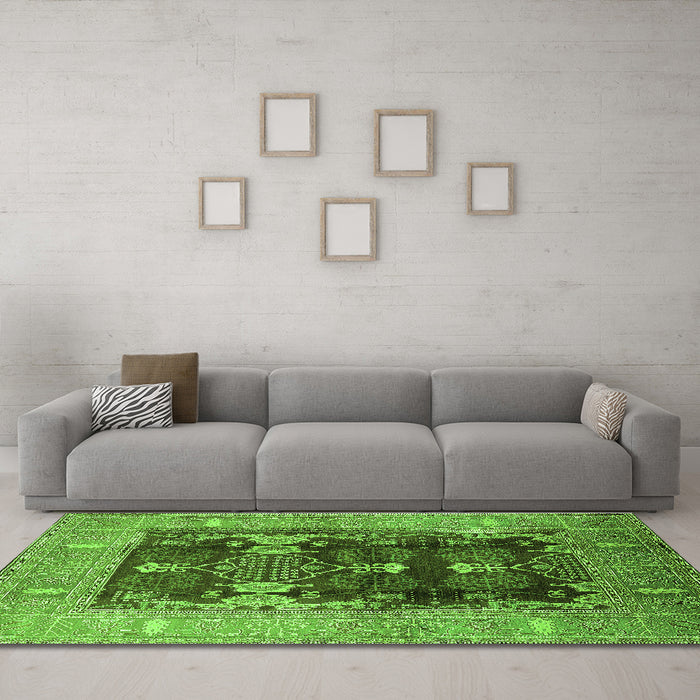 Machine Washable Oriental Green Industrial Area Rugs in a Living Room,, wshurb645grn
