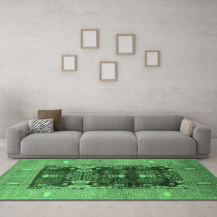 Machine Washable Oriental Emerald Green Industrial Area Rugs in a Living Room,, wshurb645emgrn