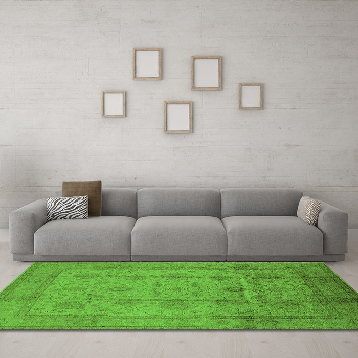 Machine Washable Oriental Green Industrial Area Rugs in a Living Room,, wshurb646grn