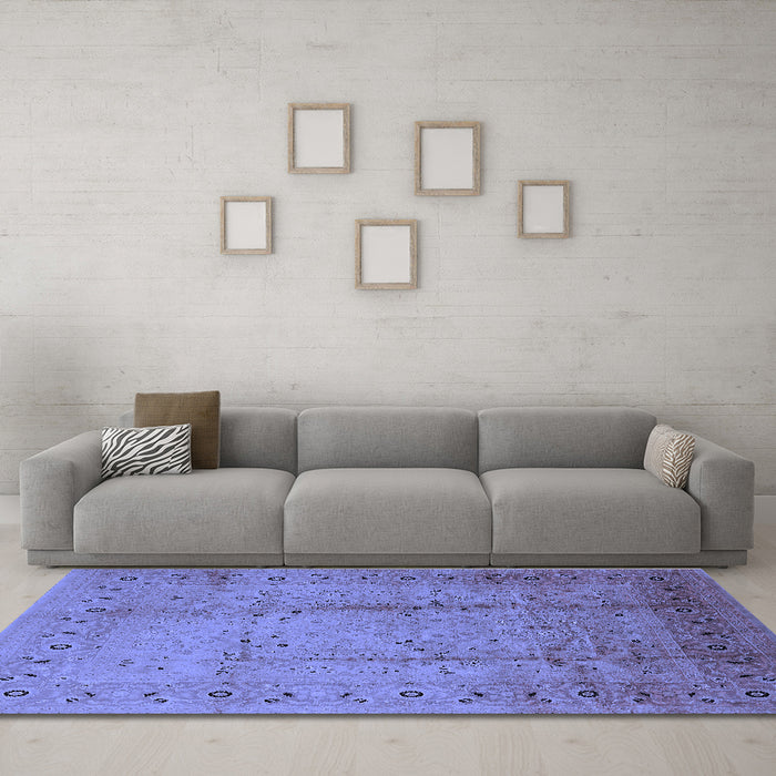 Machine Washable Oriental Blue Industrial Rug in a Living Room, wshurb649blu