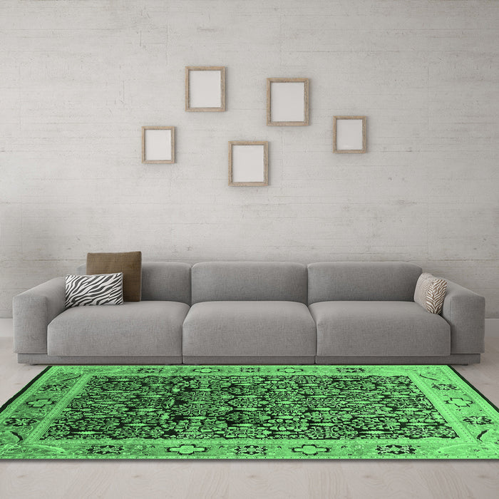 Machine Washable Oriental Emerald Green Industrial Area Rugs in a Living Room,, wshurb652emgrn