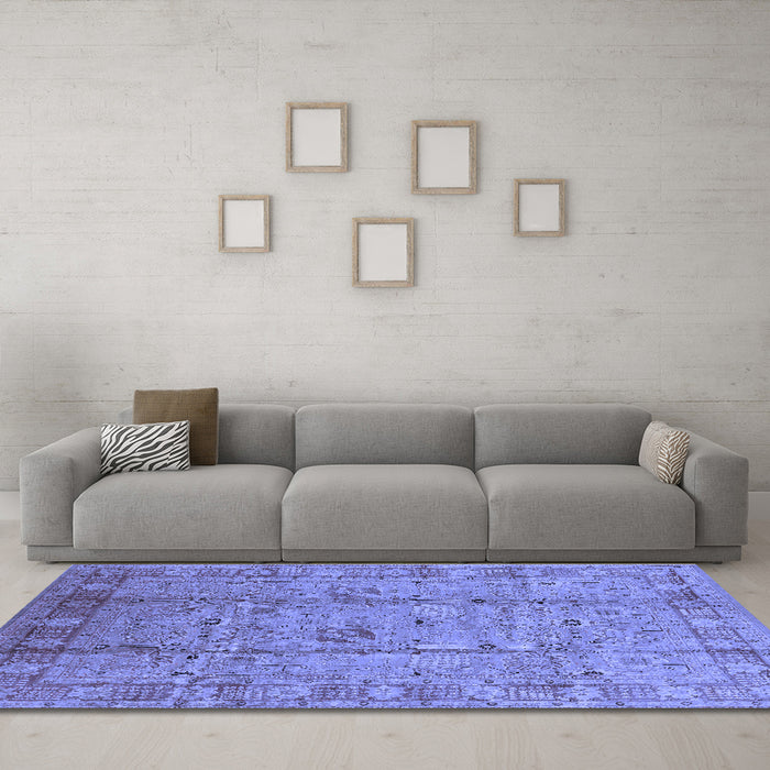Machine Washable Oriental Blue Industrial Rug in a Living Room, wshurb653blu