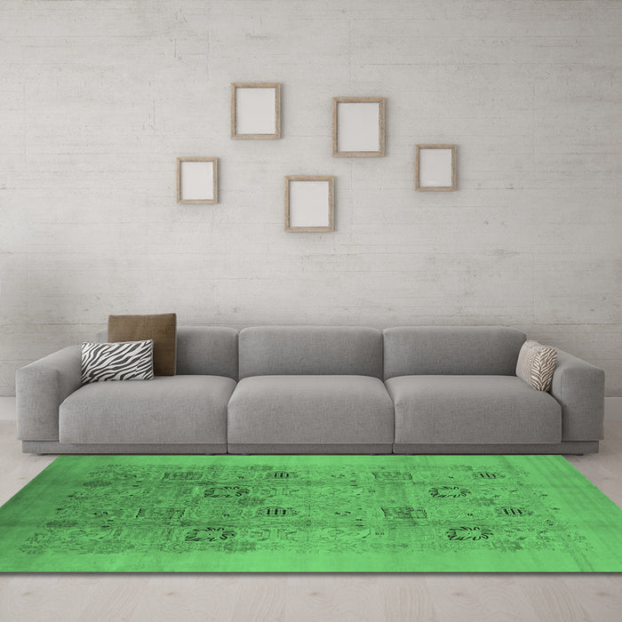 Machine Washable Oriental Emerald Green Industrial Area Rugs in a Living Room,, wshurb655emgrn