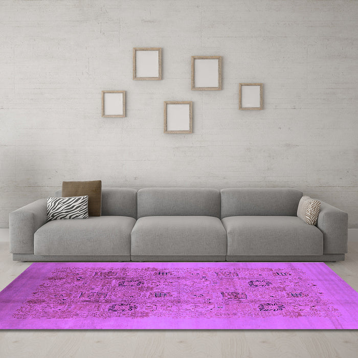 Machine Washable Oriental Purple Industrial Area Rugs in a Living Room, wshurb655pur