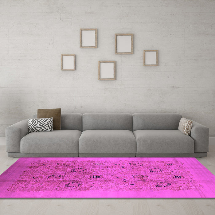 Machine Washable Oriental Pink Industrial Rug in a Living Room, wshurb655pnk