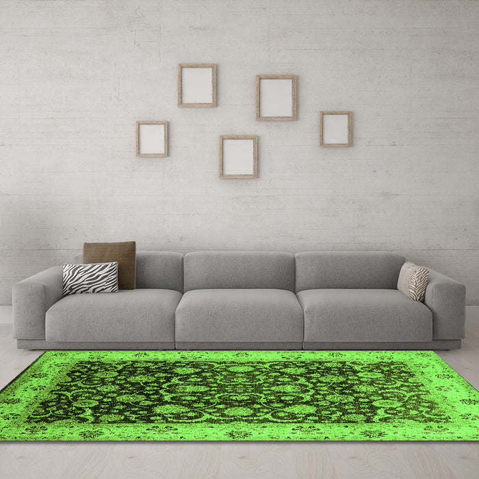 Machine Washable Oriental Green Industrial Area Rugs in a Living Room,, wshurb659grn