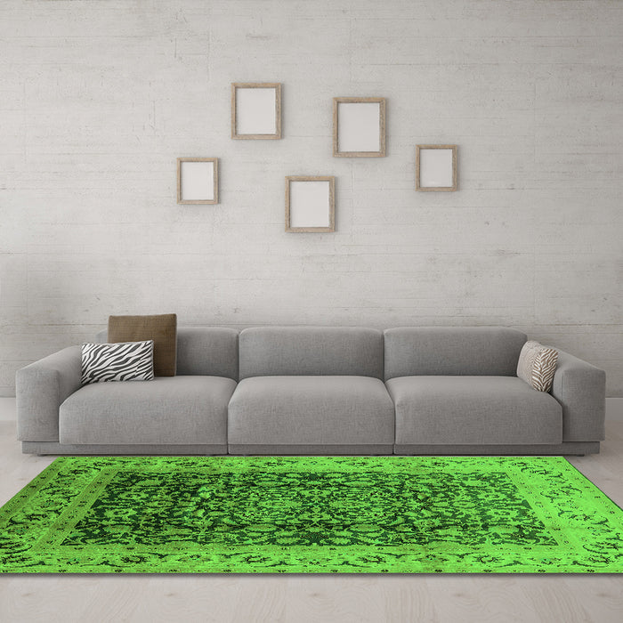 Machine Washable Oriental Green Industrial Area Rugs in a Living Room,, wshurb661grn