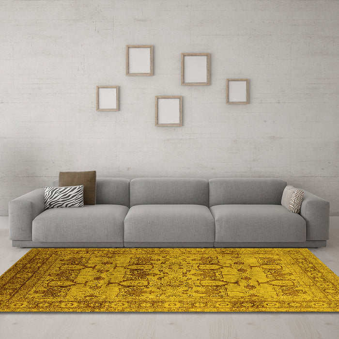 Machine Washable Oriental Yellow Industrial Rug in a Living Room, wshurb662yw
