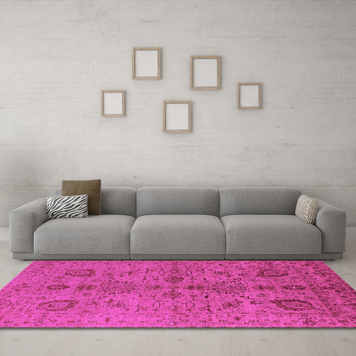 Machine Washable Oriental Pink Industrial Rug in a Living Room, wshurb664pnk