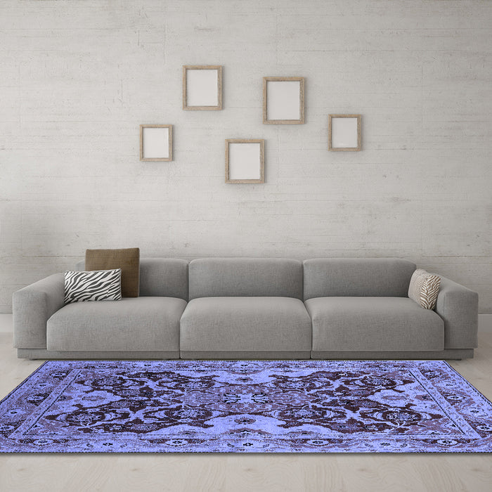Machine Washable Oriental Blue Industrial Rug in a Living Room, wshurb665blu