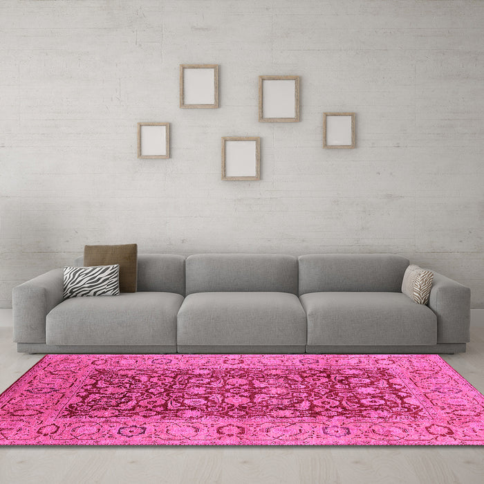 Machine Washable Oriental Pink Industrial Rug in a Living Room, wshurb666pnk