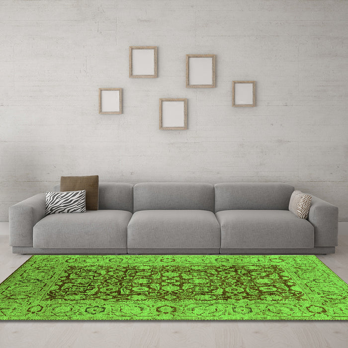 Machine Washable Oriental Green Industrial Area Rugs in a Living Room,, wshurb666grn