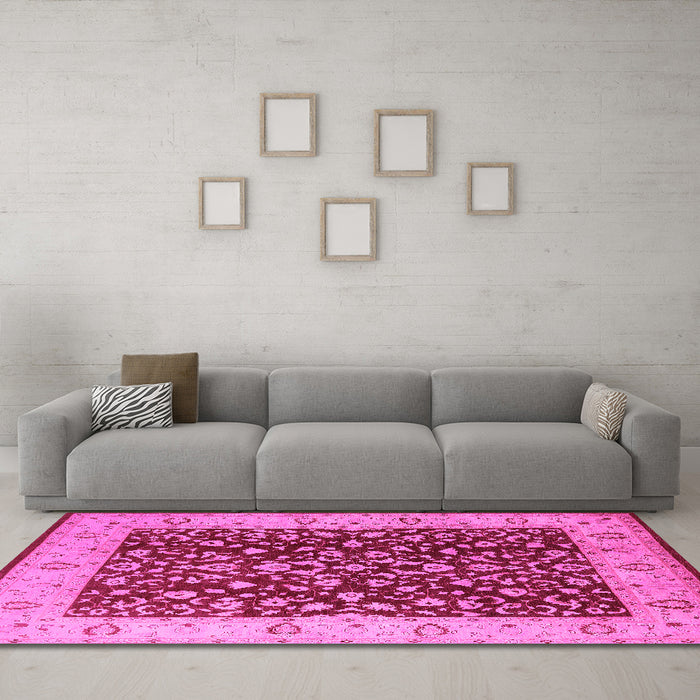 Machine Washable Oriental Pink Industrial Rug in a Living Room, wshurb667pnk