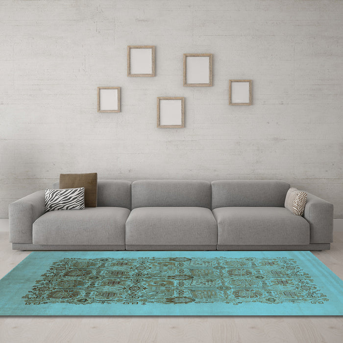 Machine Washable Oriental Light Blue Industrial Rug in a Living Room, wshurb674lblu