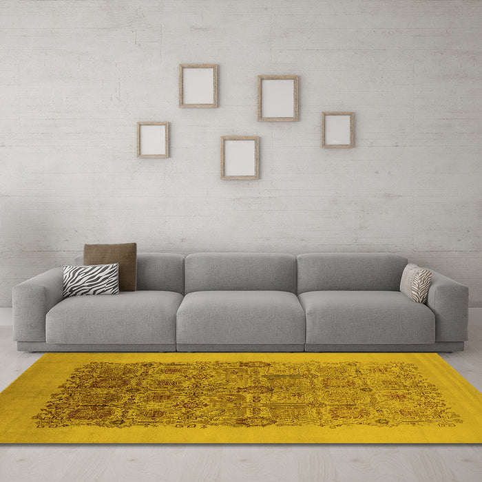Machine Washable Oriental Yellow Industrial Rug in a Living Room, wshurb674yw