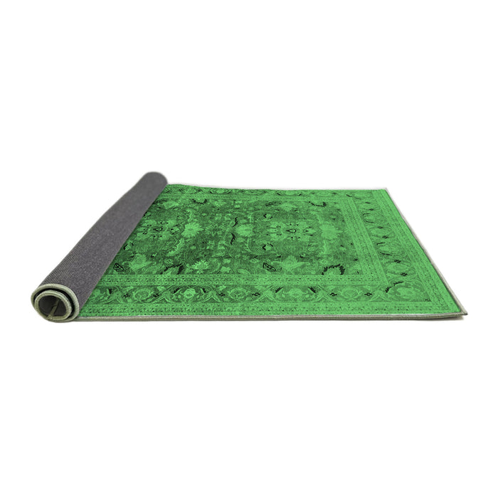 Sideview of Oriental Emerald Green Traditional Rug, urb675emgrn