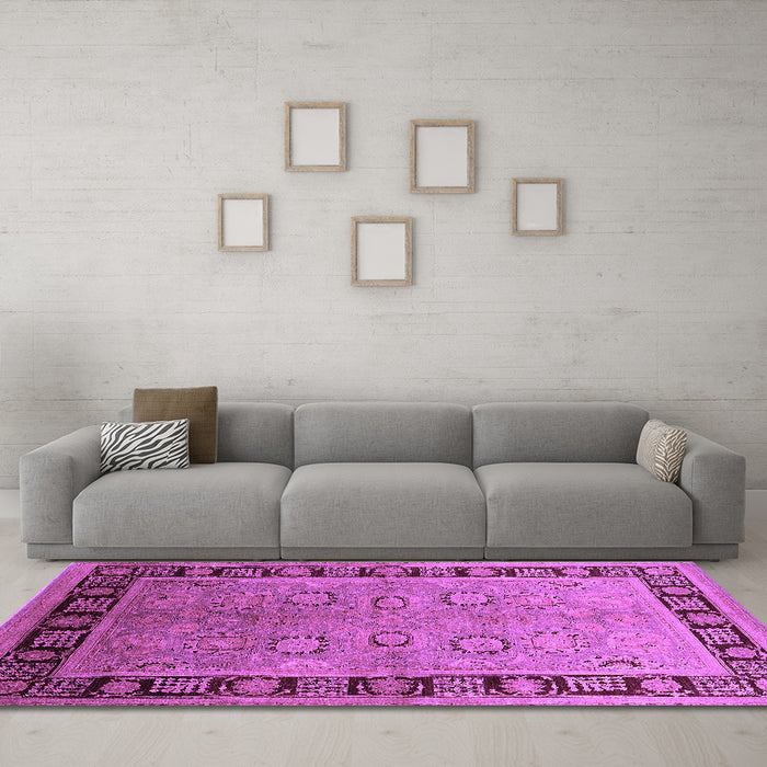 Machine Washable Oriental Purple Traditional Area Rugs in a Living Room, wshurb677pur
