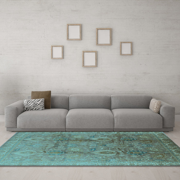 Machine Washable Oriental Light Blue Traditional Rug in a Living Room, wshurb679lblu