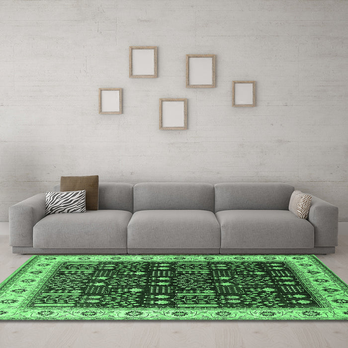 Machine Washable Oriental Emerald Green Industrial Area Rugs in a Living Room,, wshurb681emgrn