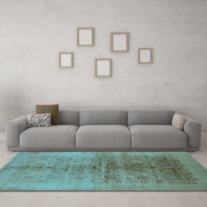 Machine Washable Oriental Light Blue Industrial Rug in a Living Room, wshurb682lblu