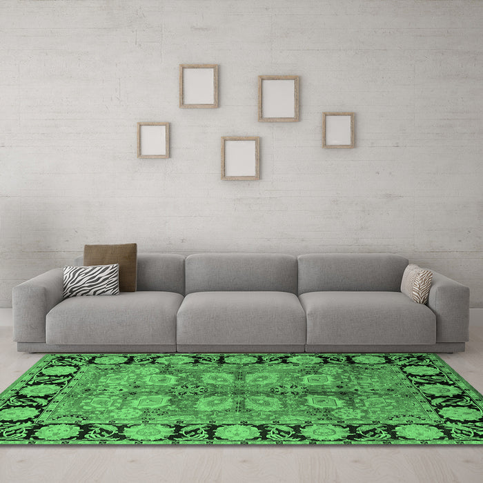 Machine Washable Oriental Emerald Green Traditional Area Rugs in a Living Room,, wshurb683emgrn