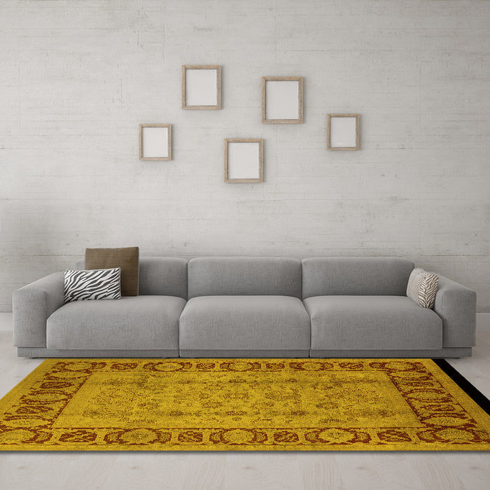 Machine Washable Oriental Yellow Traditional Rug in a Living Room, wshurb691yw