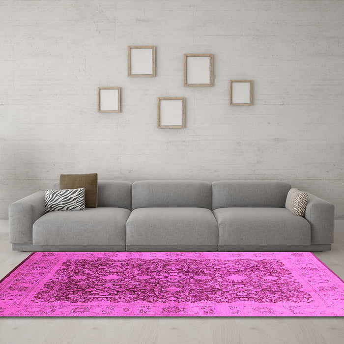 Machine Washable Oriental Pink Traditional Rug in a Living Room, wshurb692pnk