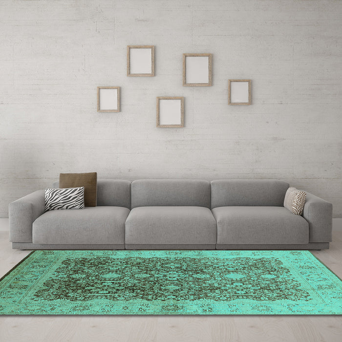 Machine Washable Oriental Turquoise Traditional Area Rugs in a Living Room,, wshurb692turq