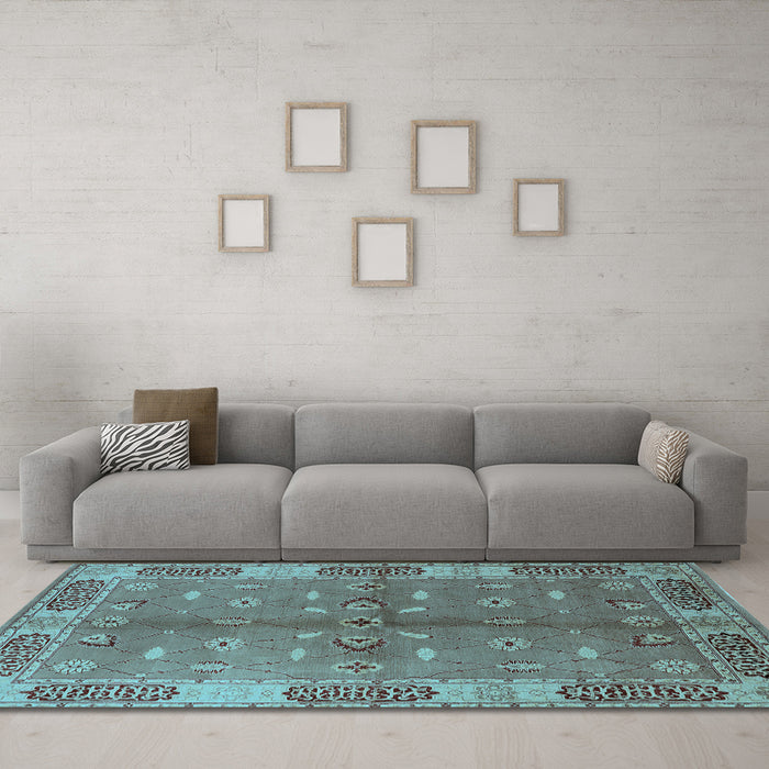 Machine Washable Oriental Light Blue Traditional Rug in a Living Room, wshurb695lblu