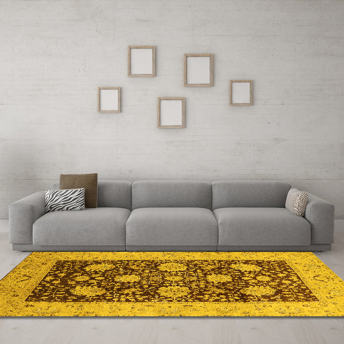 Machine Washable Oriental Yellow Traditional Rug in a Living Room, wshurb696yw