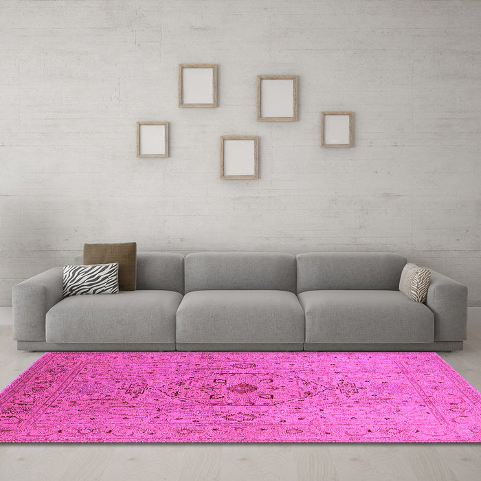 Machine Washable Oriental Pink Traditional Rug in a Living Room, wshurb697pnk