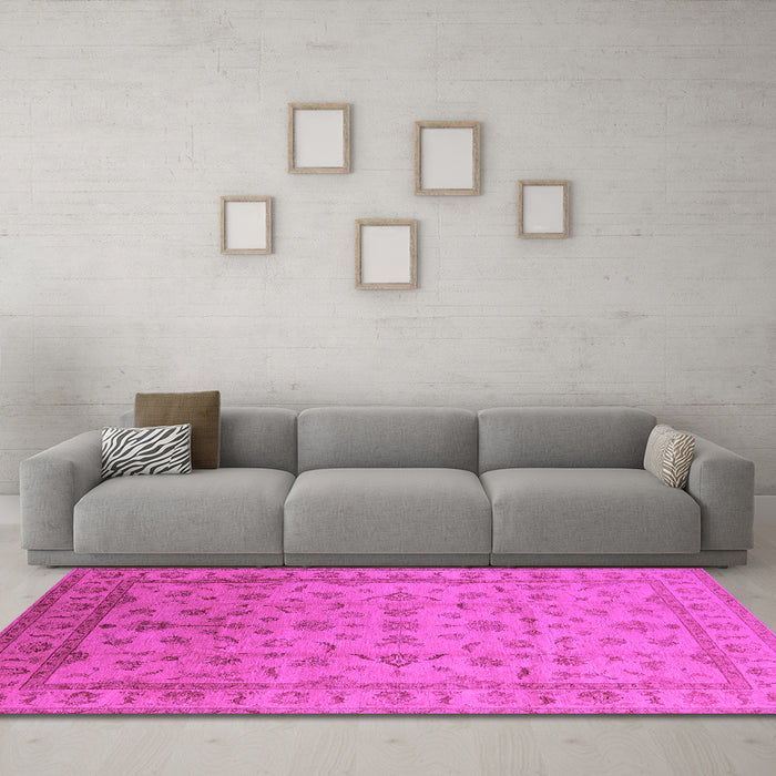 Machine Washable Oriental Pink Industrial Rug in a Living Room, wshurb701pnk